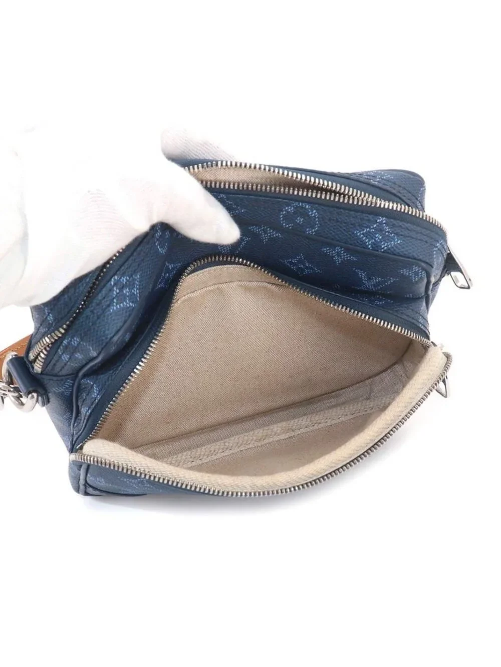 Louis Vuitton Monogram Heritage Nile 2-Way Bag O-chien